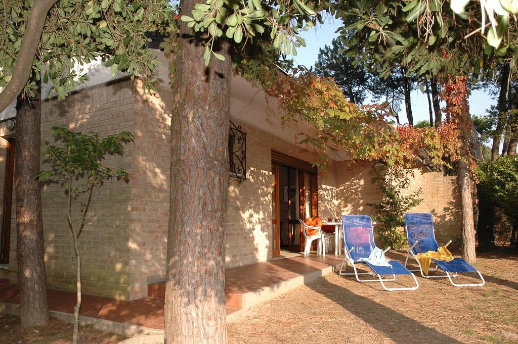 Villa Francesca Lignano Sabbiadoro Bagian luar foto