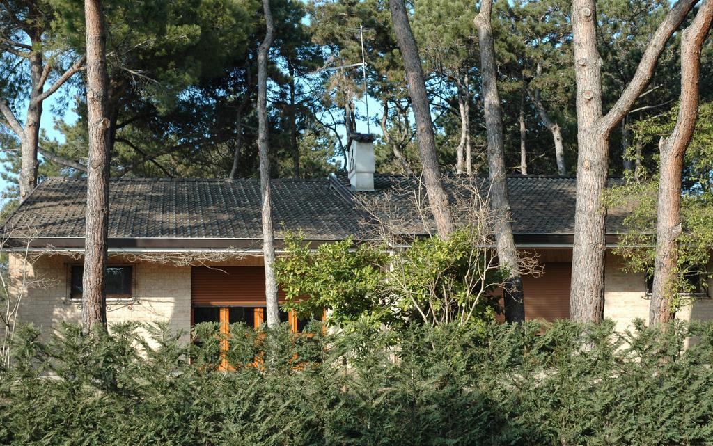 Villa Francesca Lignano Sabbiadoro Bagian luar foto
