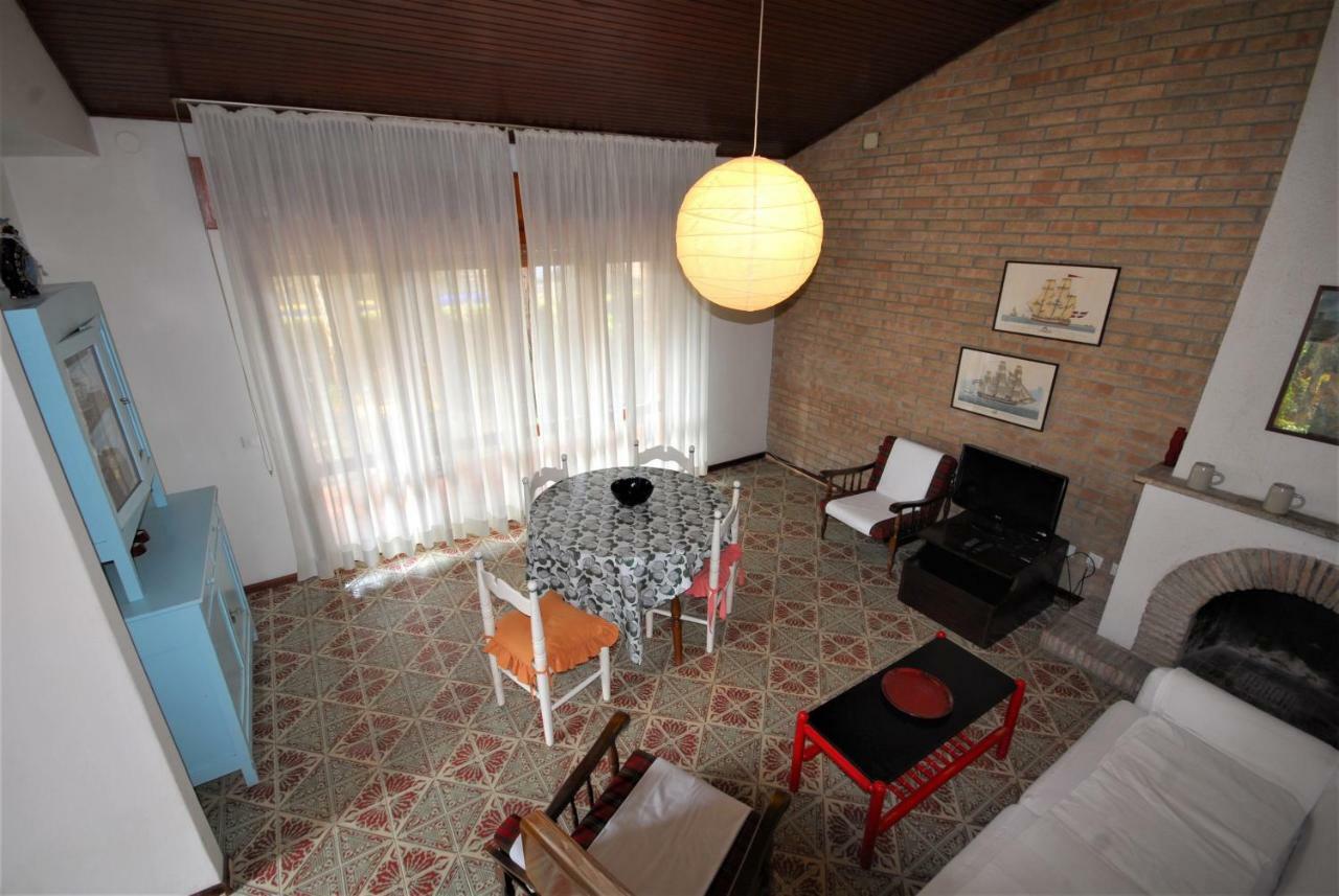 Villa Francesca Lignano Sabbiadoro Bagian luar foto